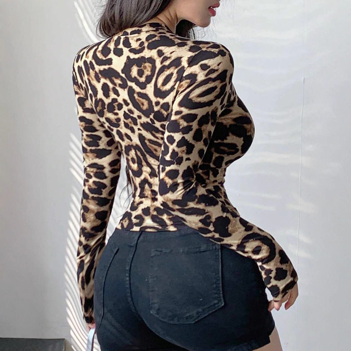 Jaqueta feminina com estampa d - Crop Top Women avaliação e preço